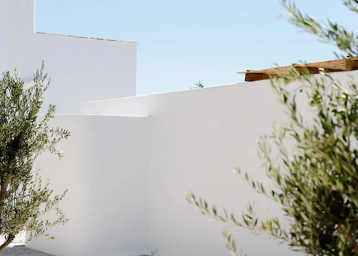 Achilleos, Avlia Naxos, By Naxosvibe Pláka